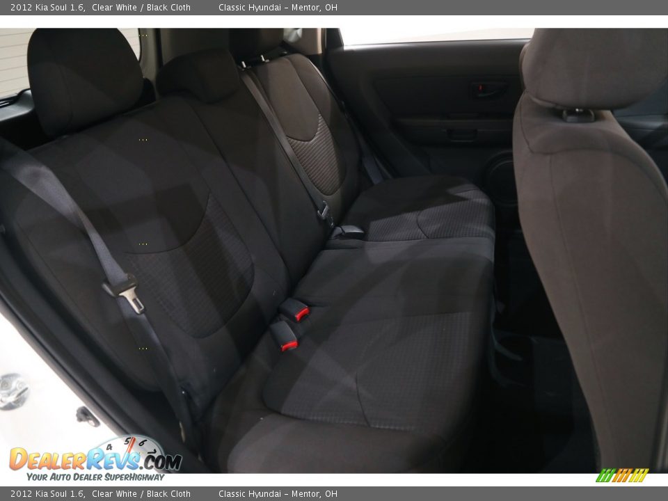 2012 Kia Soul 1.6 Clear White / Black Cloth Photo #14