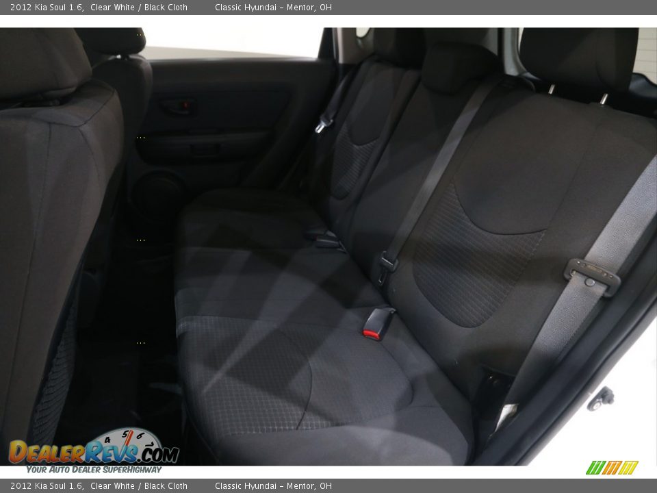 2012 Kia Soul 1.6 Clear White / Black Cloth Photo #15