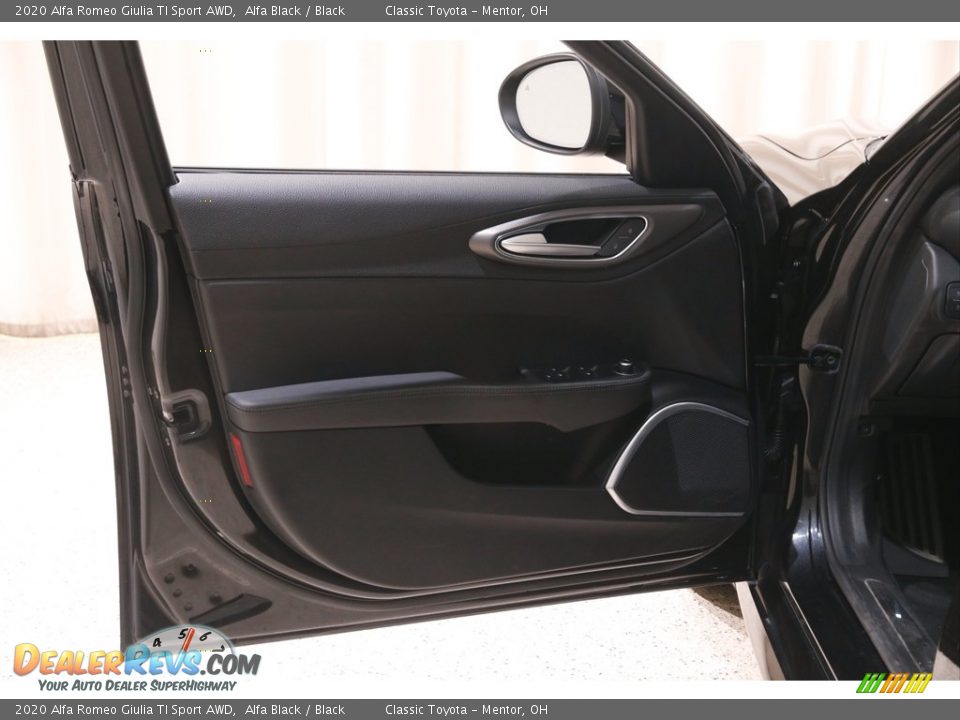 2020 Alfa Romeo Giulia TI Sport AWD Alfa Black / Black Photo #4