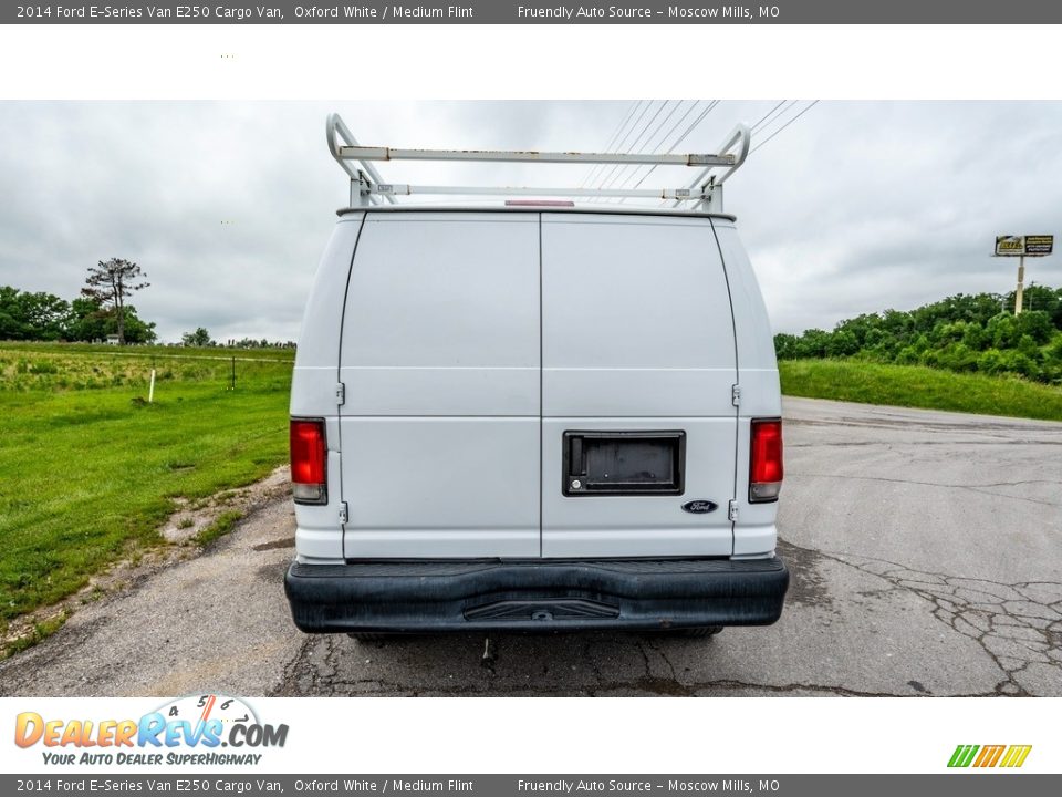 2014 Ford E-Series Van E250 Cargo Van Oxford White / Medium Flint Photo #5