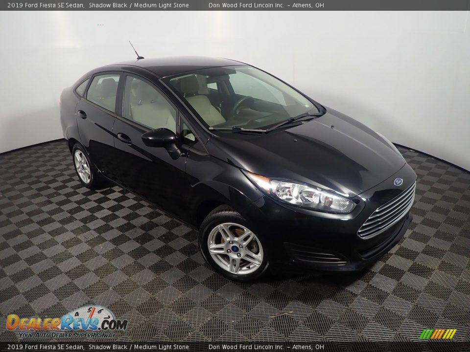 2019 Ford Fiesta SE Sedan Shadow Black / Medium Light Stone Photo #3