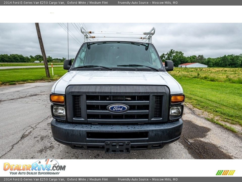 2014 Ford E-Series Van E250 Cargo Van Oxford White / Medium Flint Photo #9