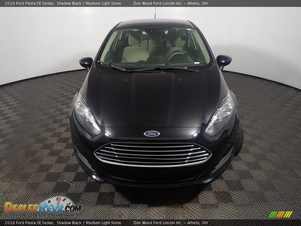 2019 Ford Fiesta SE Sedan Shadow Black / Medium Light Stone Photo #5