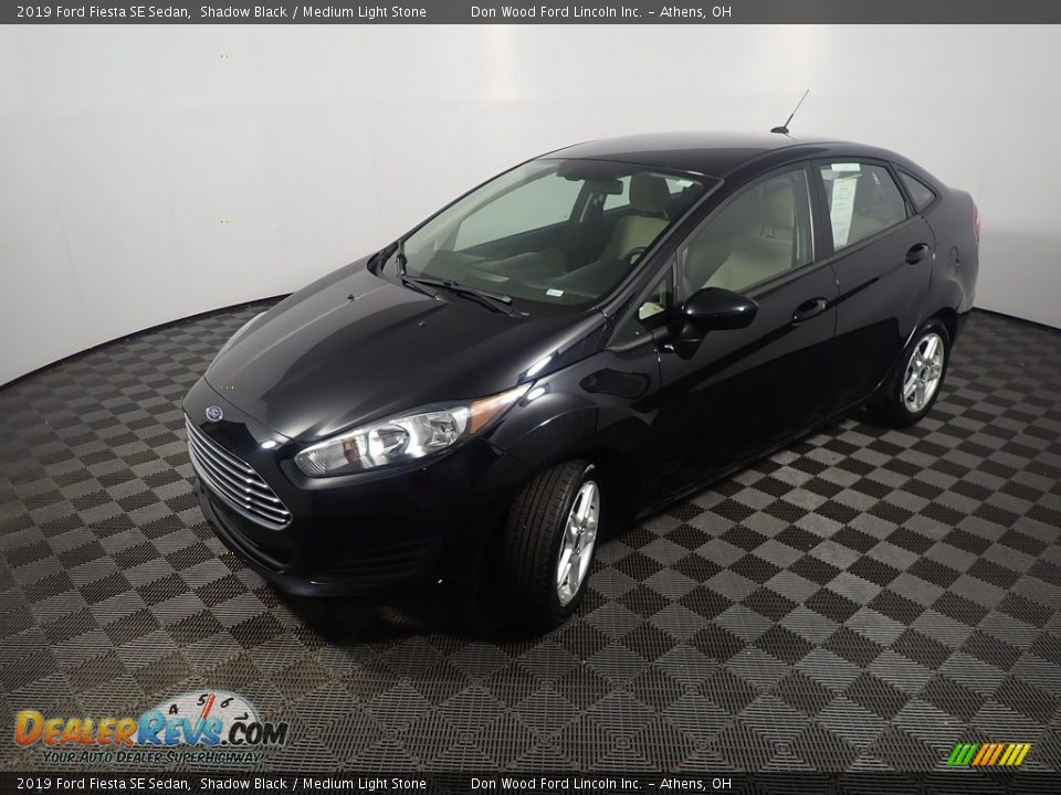 2019 Ford Fiesta SE Sedan Shadow Black / Medium Light Stone Photo #9