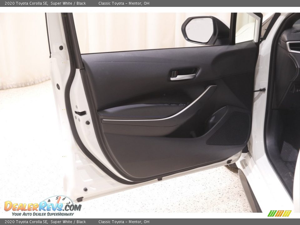 2020 Toyota Corolla SE Super White / Black Photo #4