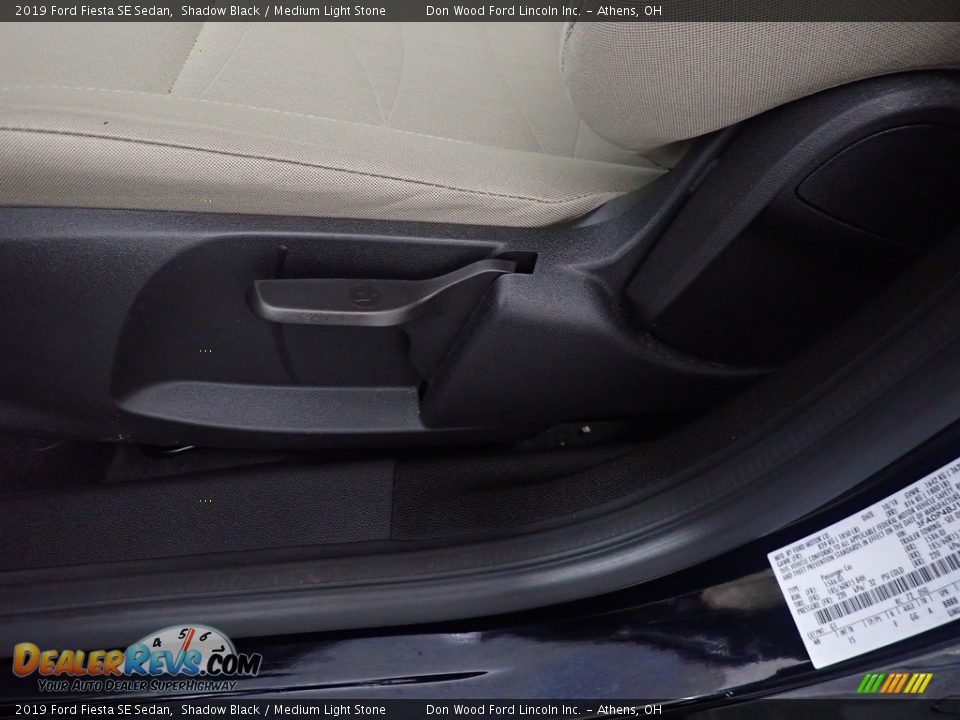 2019 Ford Fiesta SE Sedan Shadow Black / Medium Light Stone Photo #23