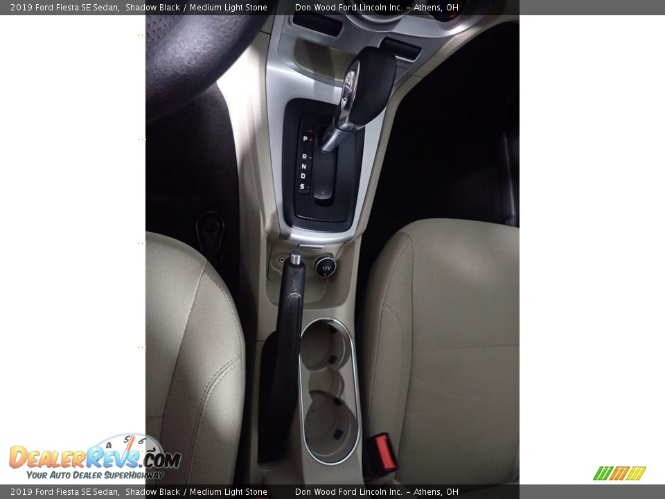 2019 Ford Fiesta SE Sedan Shadow Black / Medium Light Stone Photo #32