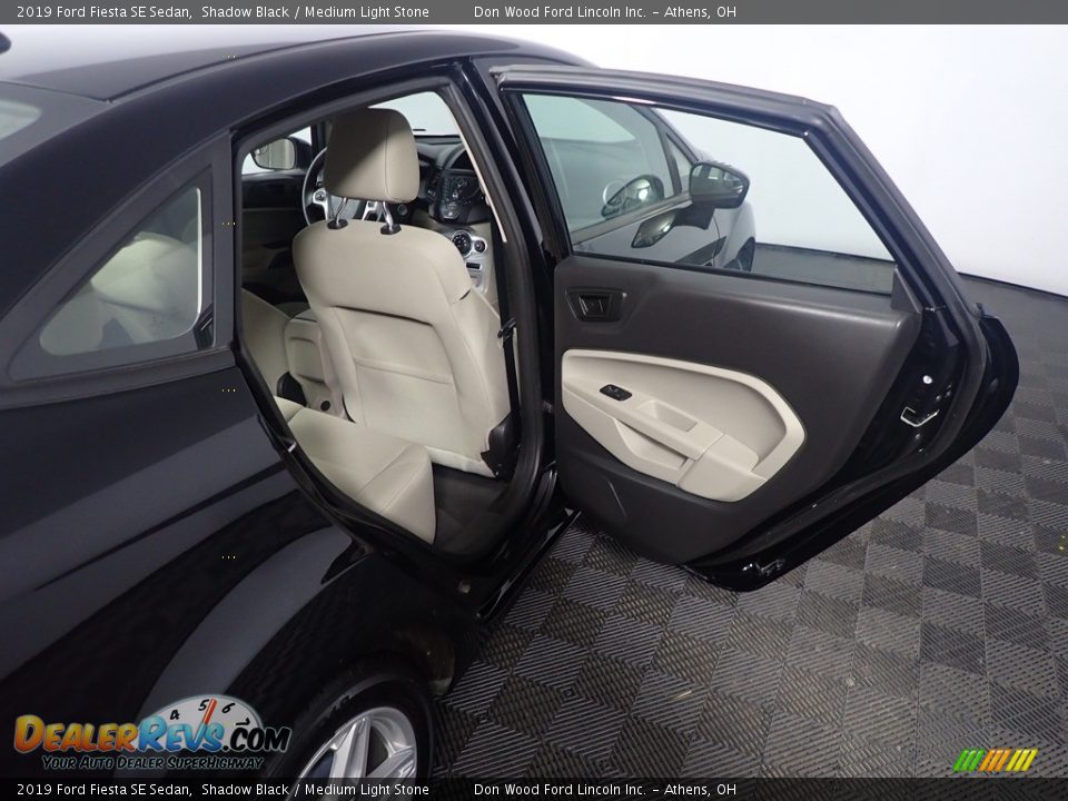 2019 Ford Fiesta SE Sedan Shadow Black / Medium Light Stone Photo #36