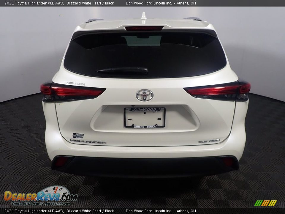 2021 Toyota Highlander XLE AWD Blizzard White Pearl / Black Photo #14