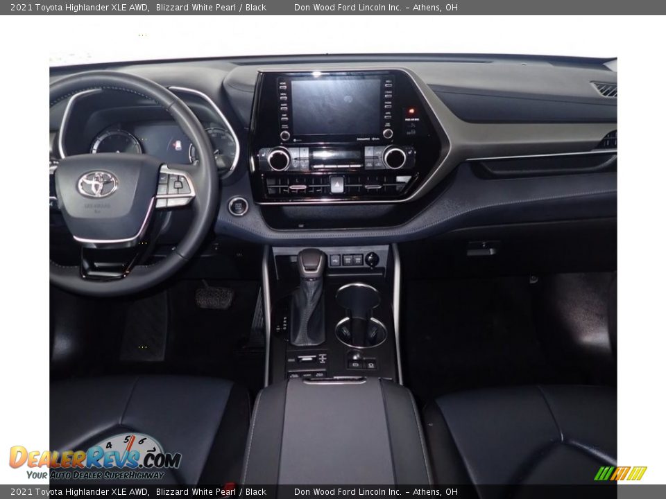 2021 Toyota Highlander XLE AWD Blizzard White Pearl / Black Photo #27