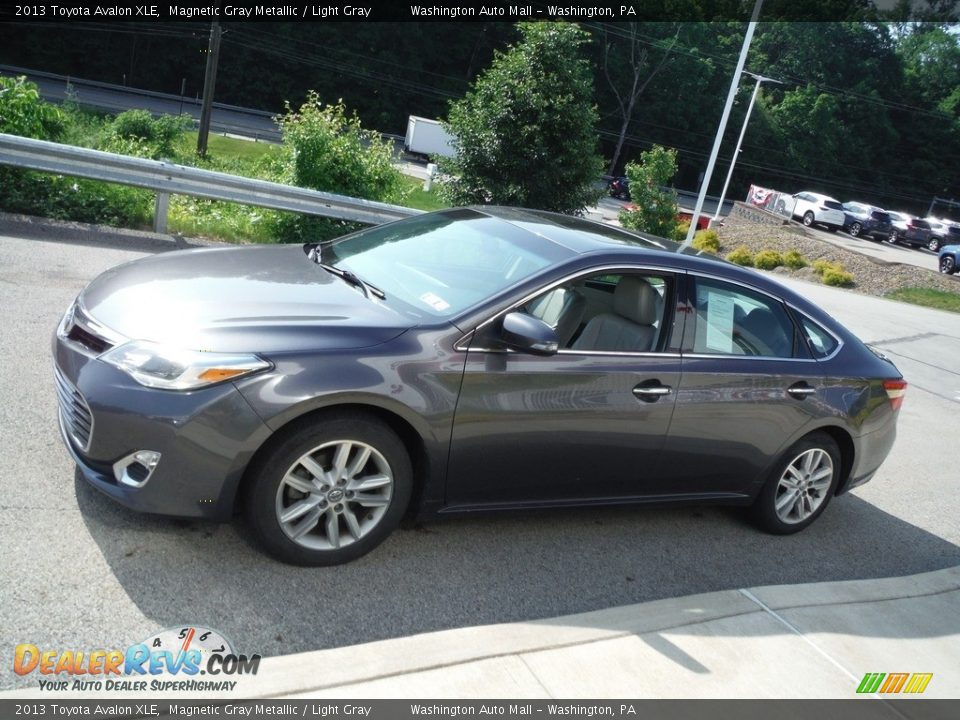 2013 Toyota Avalon XLE Magnetic Gray Metallic / Light Gray Photo #12