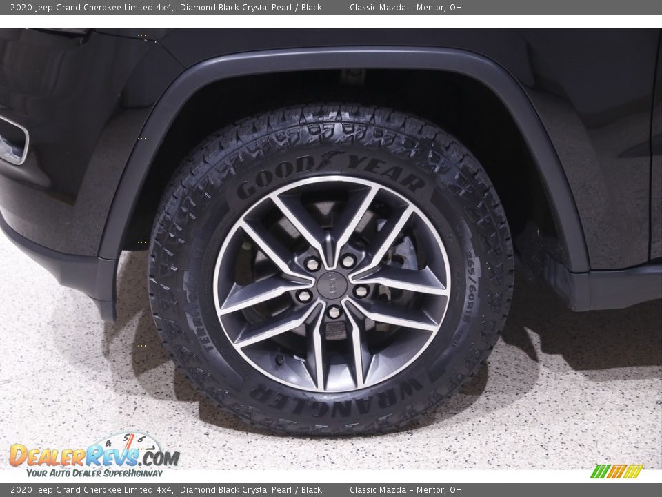 2020 Jeep Grand Cherokee Limited 4x4 Diamond Black Crystal Pearl / Black Photo #24