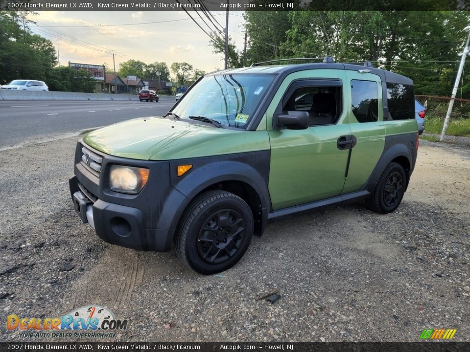 Front 3/4 View of 2007 Honda Element LX AWD Photo #7