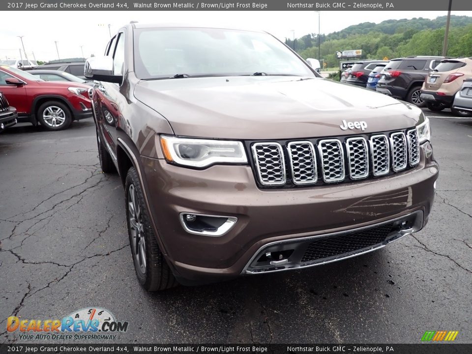 2017 Jeep Grand Cherokee Overland 4x4 Walnut Brown Metallic / Brown/Light Frost Beige Photo #10