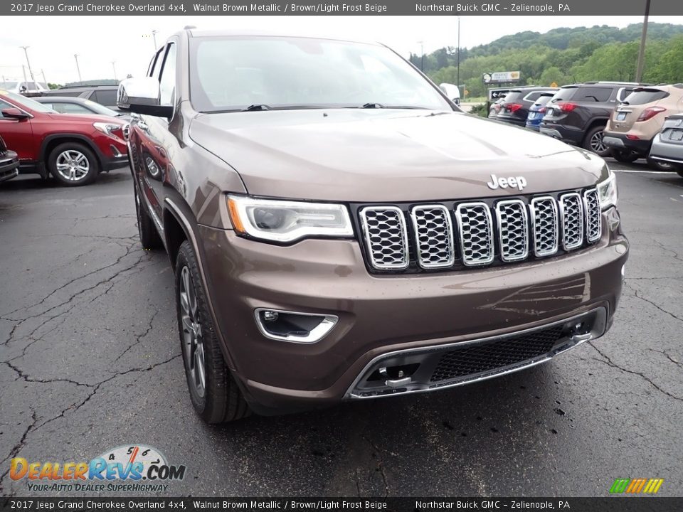 2017 Jeep Grand Cherokee Overland 4x4 Walnut Brown Metallic / Brown/Light Frost Beige Photo #11