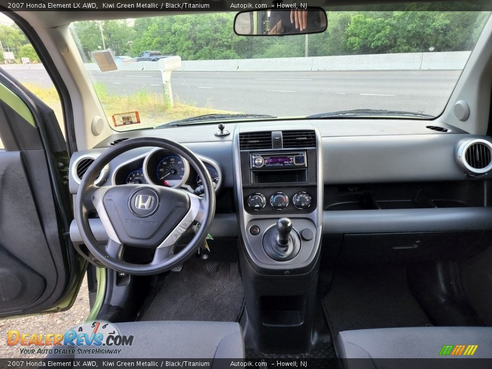 Dashboard of 2007 Honda Element LX AWD Photo #14