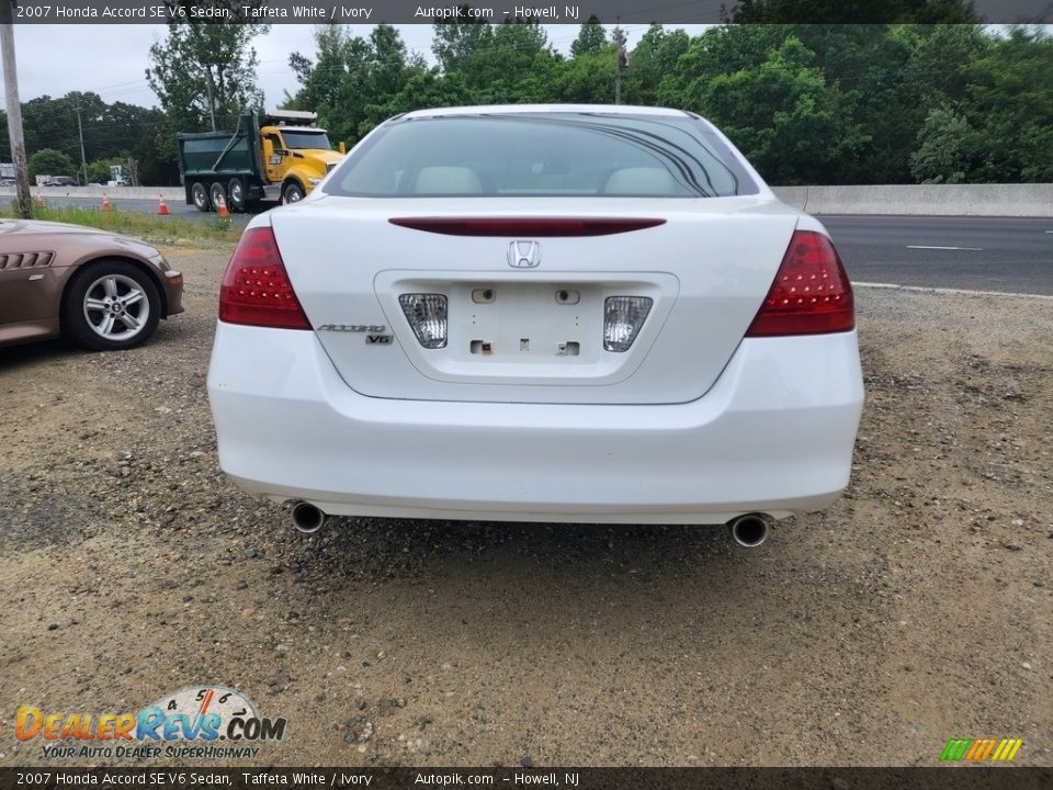 2007 Honda Accord SE V6 Sedan Taffeta White / Ivory Photo #5