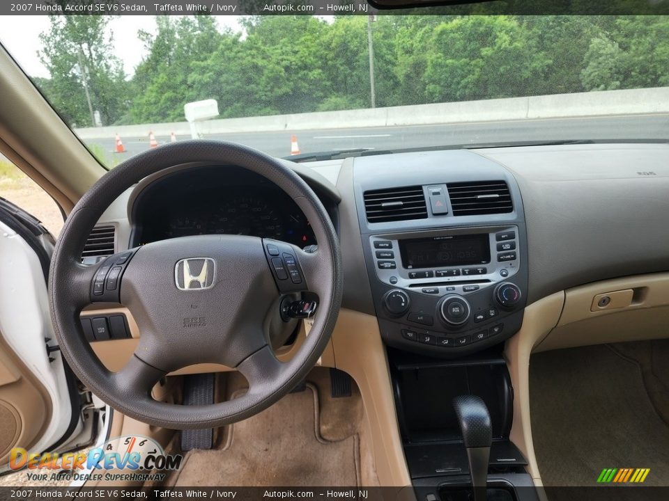 2007 Honda Accord SE V6 Sedan Taffeta White / Ivory Photo #12