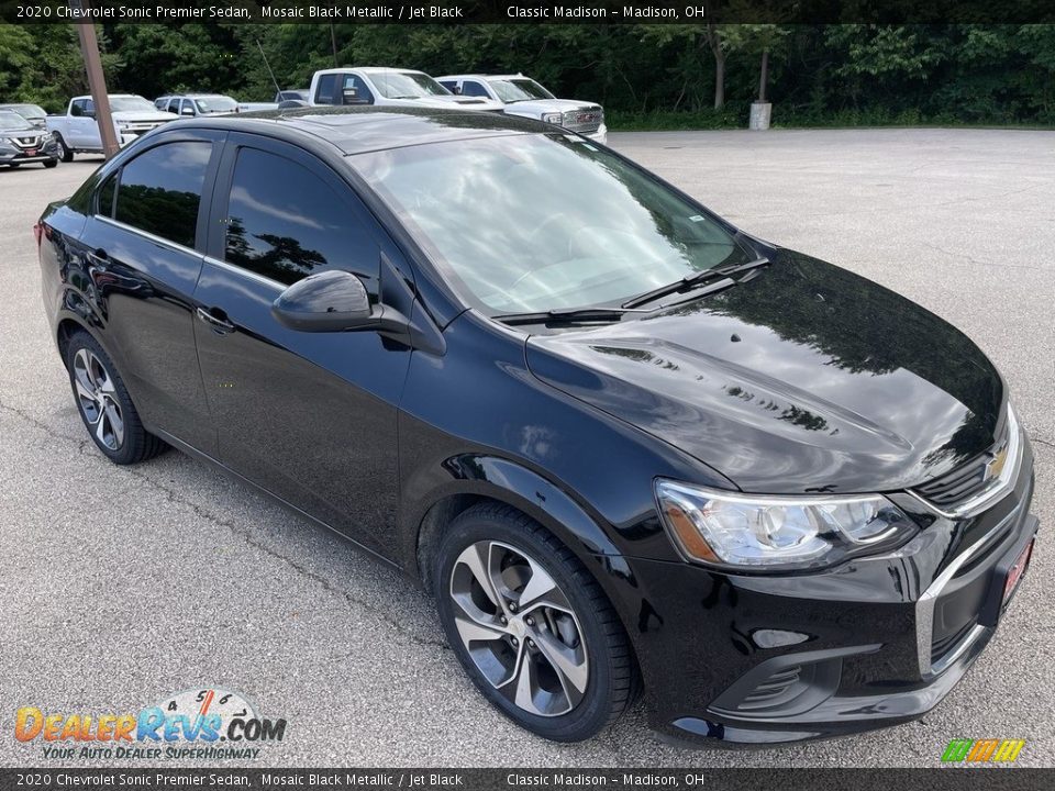 2020 Chevrolet Sonic Premier Sedan Mosaic Black Metallic / Jet Black Photo #4