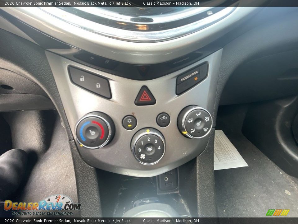 2020 Chevrolet Sonic Premier Sedan Mosaic Black Metallic / Jet Black Photo #13
