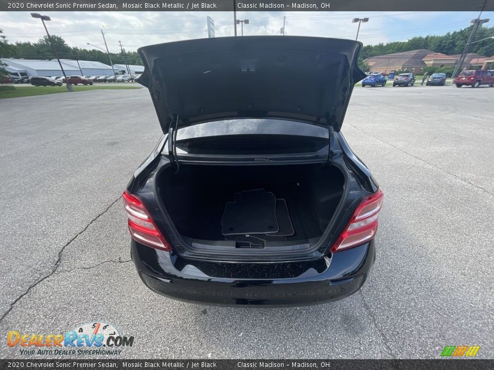 2020 Chevrolet Sonic Premier Sedan Mosaic Black Metallic / Jet Black Photo #18