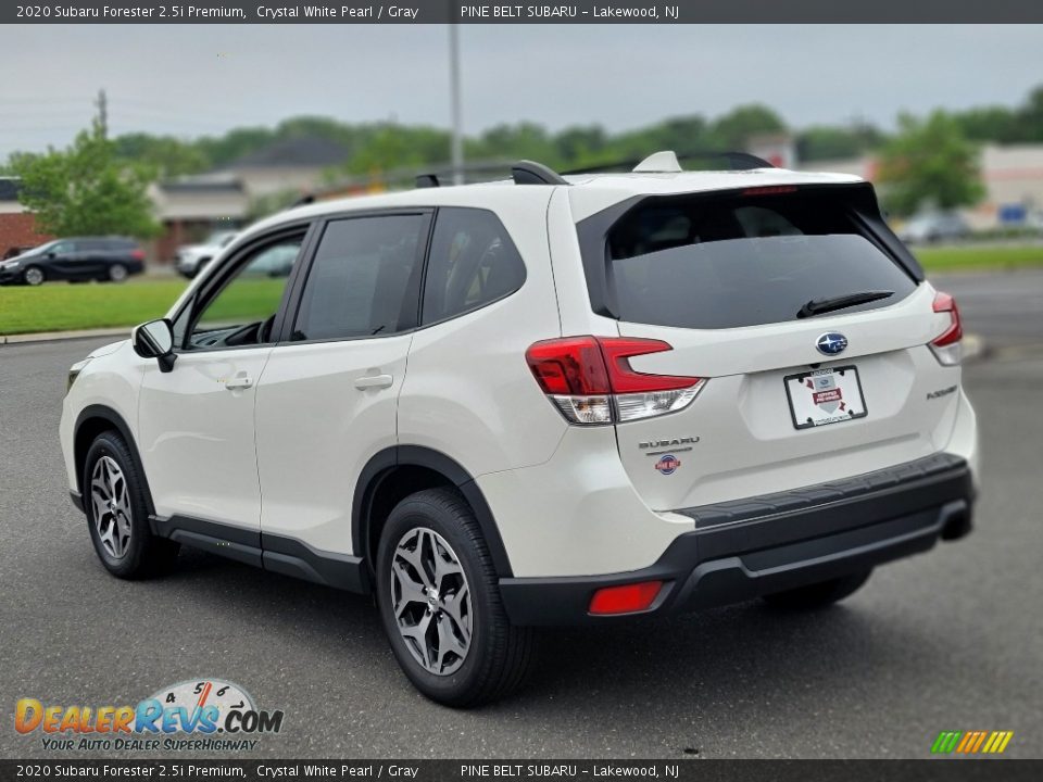 2020 Subaru Forester 2.5i Premium Crystal White Pearl / Gray Photo #18