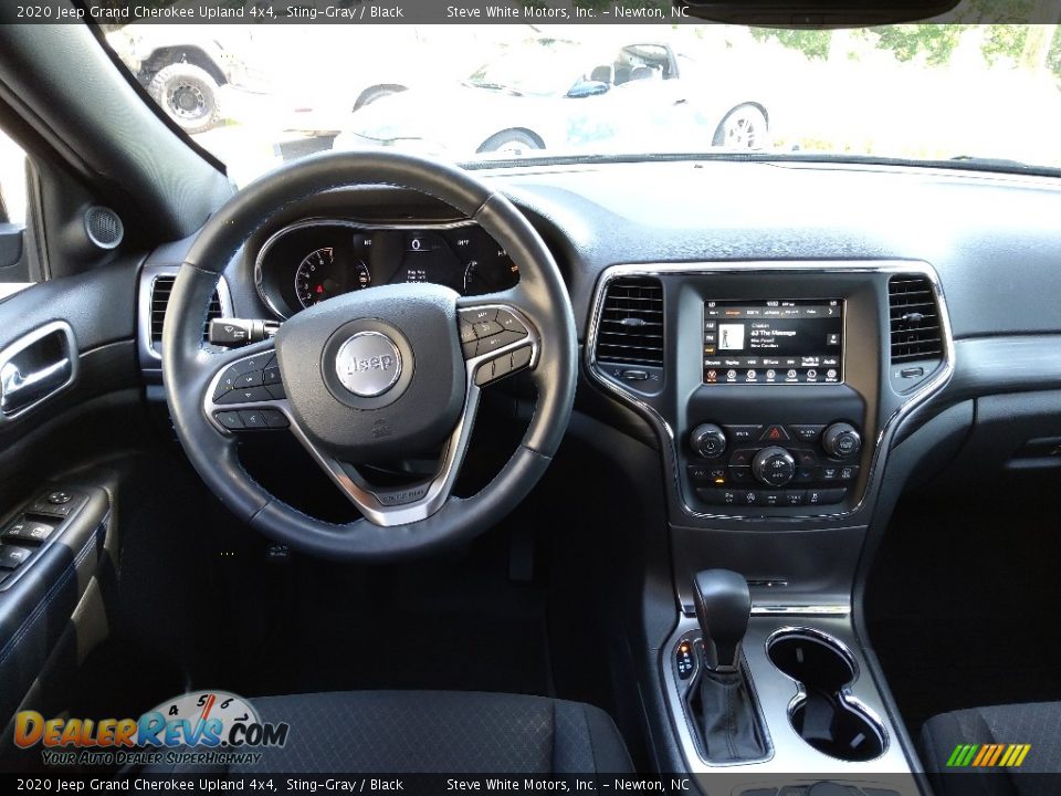 2020 Jeep Grand Cherokee Upland 4x4 Sting-Gray / Black Photo #19
