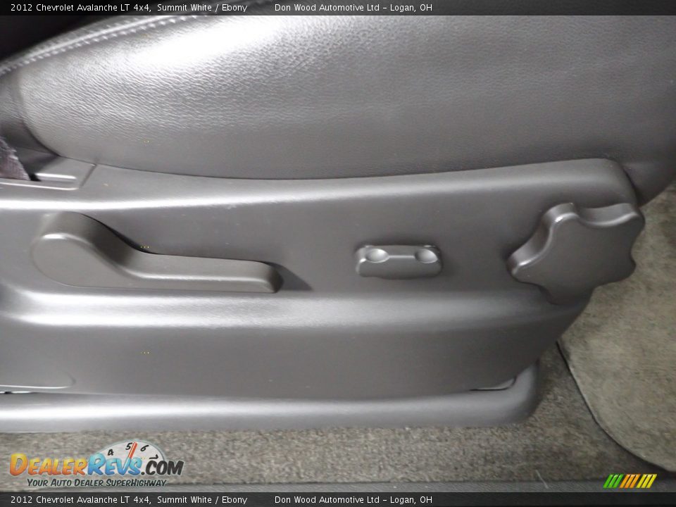 2012 Chevrolet Avalanche LT 4x4 Summit White / Ebony Photo #30