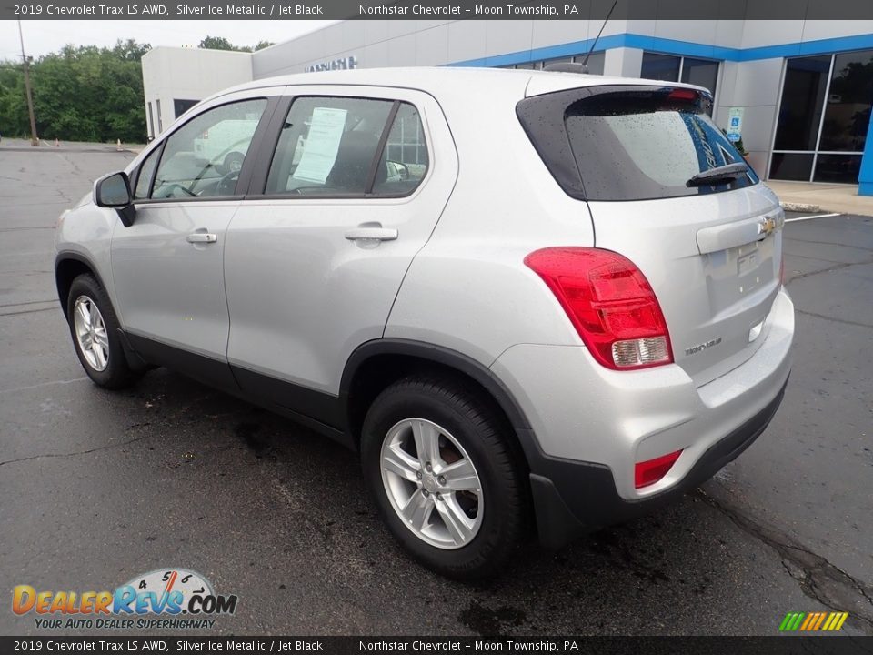 2019 Chevrolet Trax LS AWD Silver Ice Metallic / Jet Black Photo #4