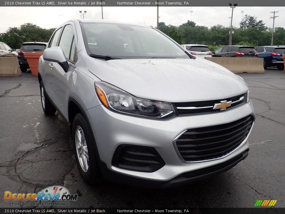 2019 Chevrolet Trax LS AWD Silver Ice Metallic / Jet Black Photo #12