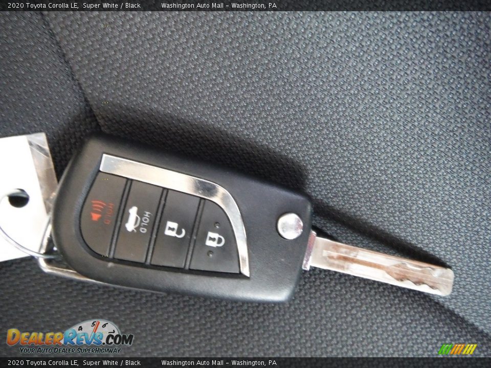 2020 Toyota Corolla LE Super White / Black Photo #29