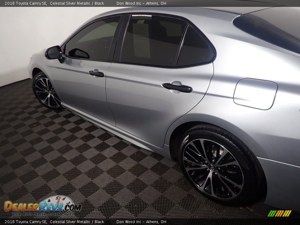 2018 Toyota Camry SE Celestial Silver Metallic / Black Photo #18