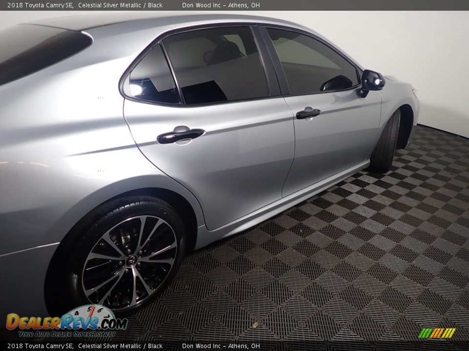 2018 Toyota Camry SE Celestial Silver Metallic / Black Photo #19