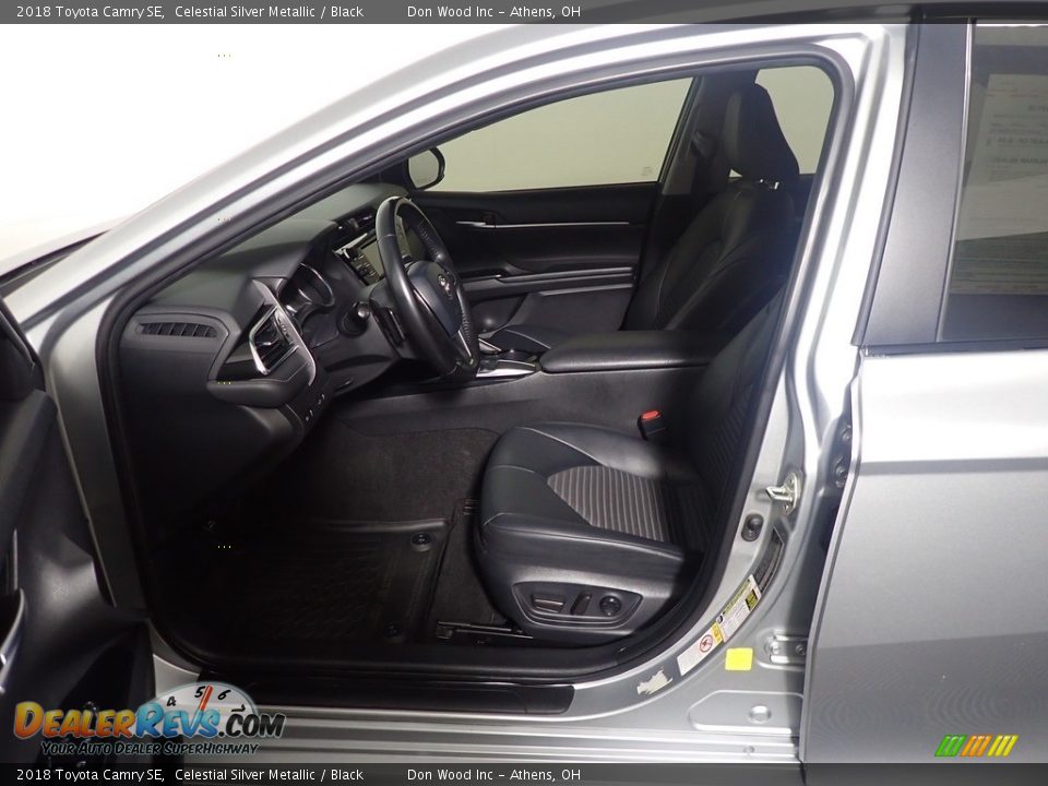 2018 Toyota Camry SE Celestial Silver Metallic / Black Photo #22