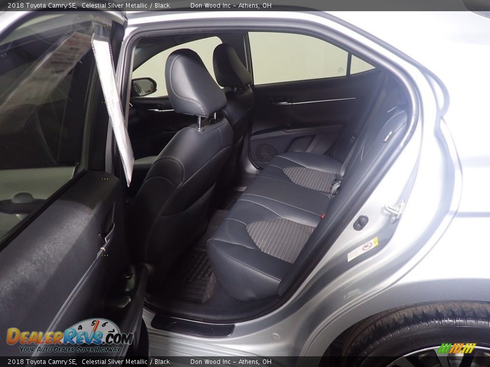 2018 Toyota Camry SE Celestial Silver Metallic / Black Photo #35