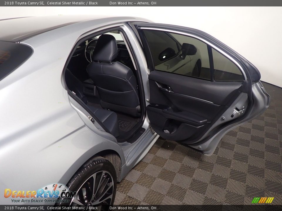 2018 Toyota Camry SE Celestial Silver Metallic / Black Photo #36
