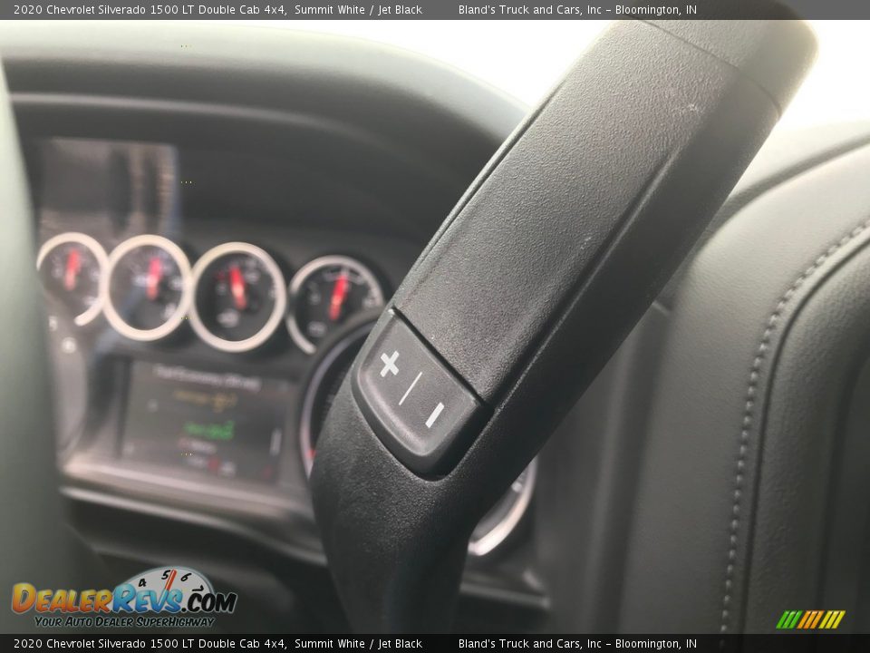 2020 Chevrolet Silverado 1500 LT Double Cab 4x4 Summit White / Jet Black Photo #30