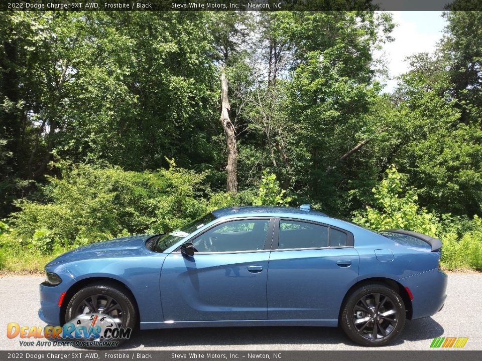 Frostbite 2022 Dodge Charger SXT AWD Photo #1