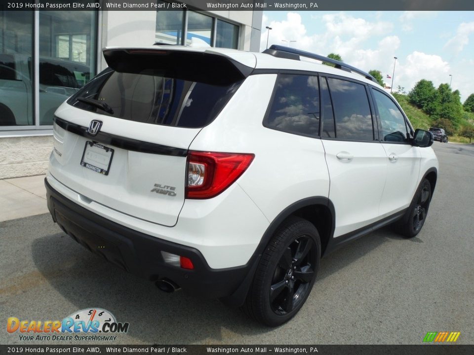 2019 Honda Passport Elite AWD White Diamond Pearl / Black Photo #10