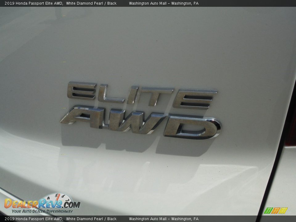 2019 Honda Passport Elite AWD White Diamond Pearl / Black Photo #11