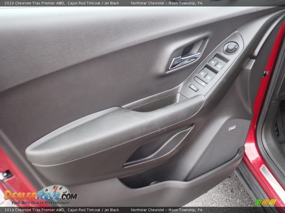 Door Panel of 2019 Chevrolet Trax Premier AWD Photo #24
