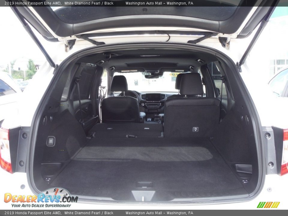 2019 Honda Passport Elite AWD White Diamond Pearl / Black Photo #31