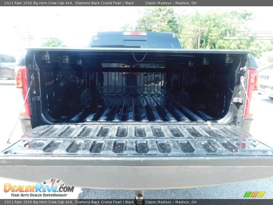2021 Ram 1500 Big Horn Crew Cab 4x4 Diamond Black Crystal Pearl / Black Photo #18