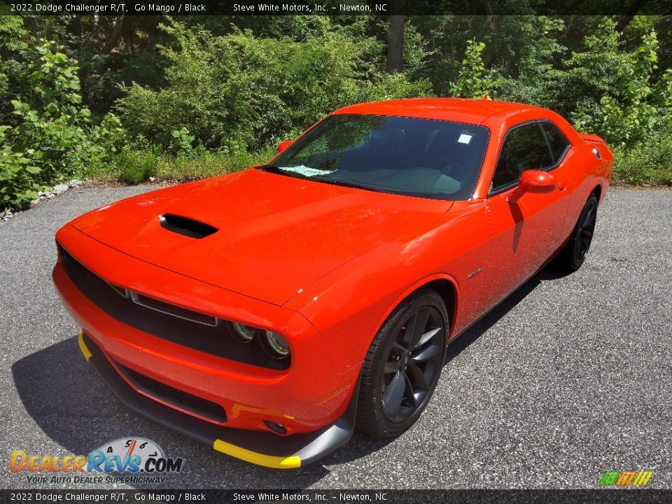 2022 Dodge Challenger R/T Go Mango / Black Photo 2