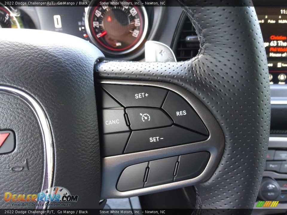 2022 Dodge Challenger R/T Steering Wheel Photo #18