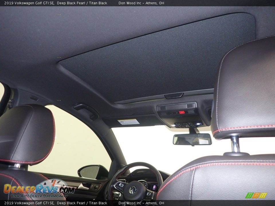 2019 Volkswagen Golf GTI SE Deep Black Pearl / Titan Black Photo #2