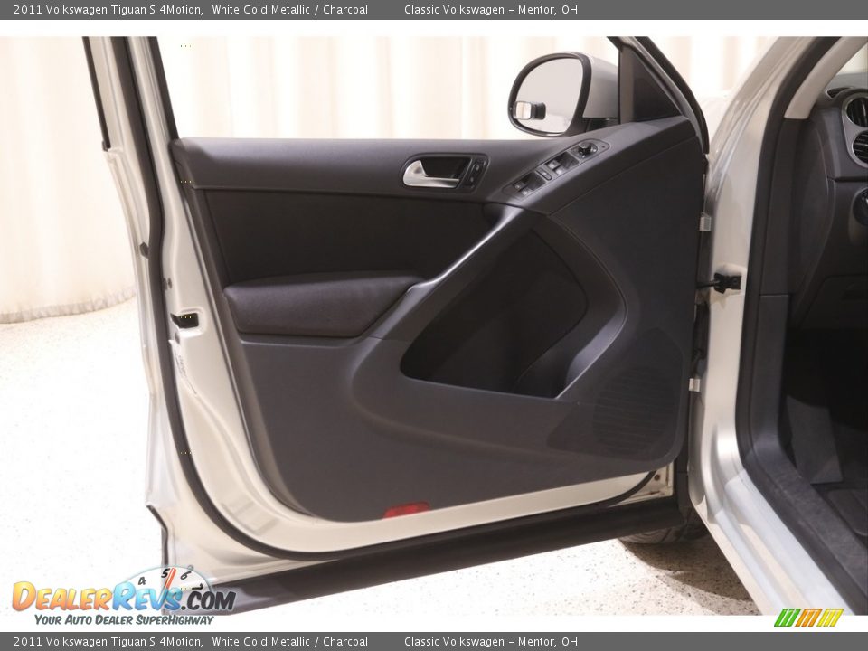 2011 Volkswagen Tiguan S 4Motion White Gold Metallic / Charcoal Photo #4