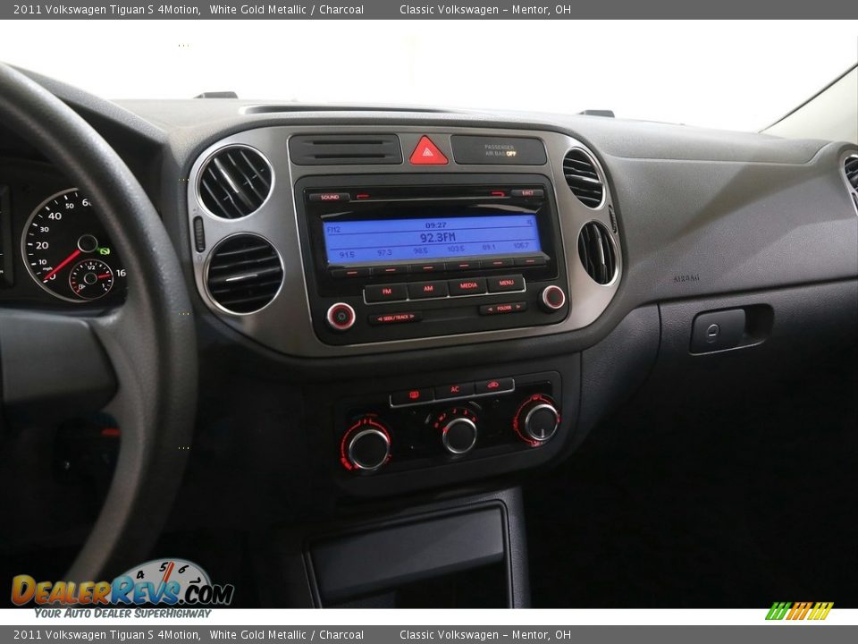 2011 Volkswagen Tiguan S 4Motion White Gold Metallic / Charcoal Photo #9