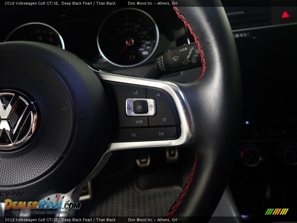 2019 Volkswagen Golf GTI SE Steering Wheel Photo #31