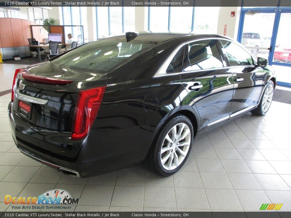 2016 Cadillac XTS Luxury Sedan Stellar Black Metallic / Jet Black Photo #7